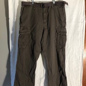 Men’s brown UnionBay Cargo pants with belt